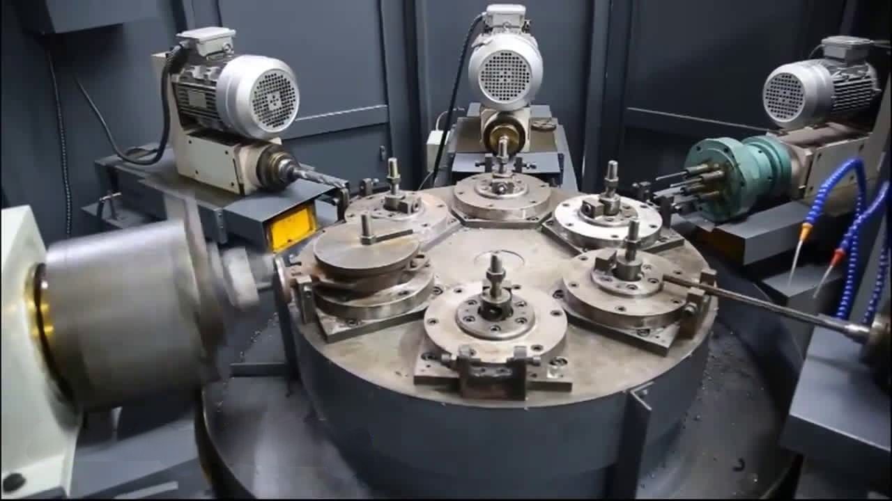 Peralatan CNC khusus untuk pemesinan body valve dan komponen industri presisi.